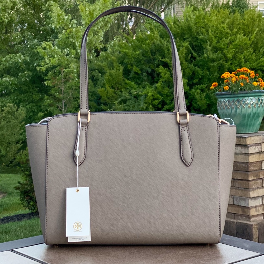 HOST PICK 💕// NWT Tory Burch Emerson Top Zip Tote - Picture 3 of 5